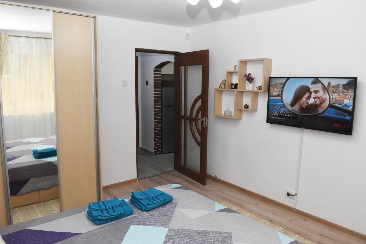 1St Apartment 네호이우 외부 사진