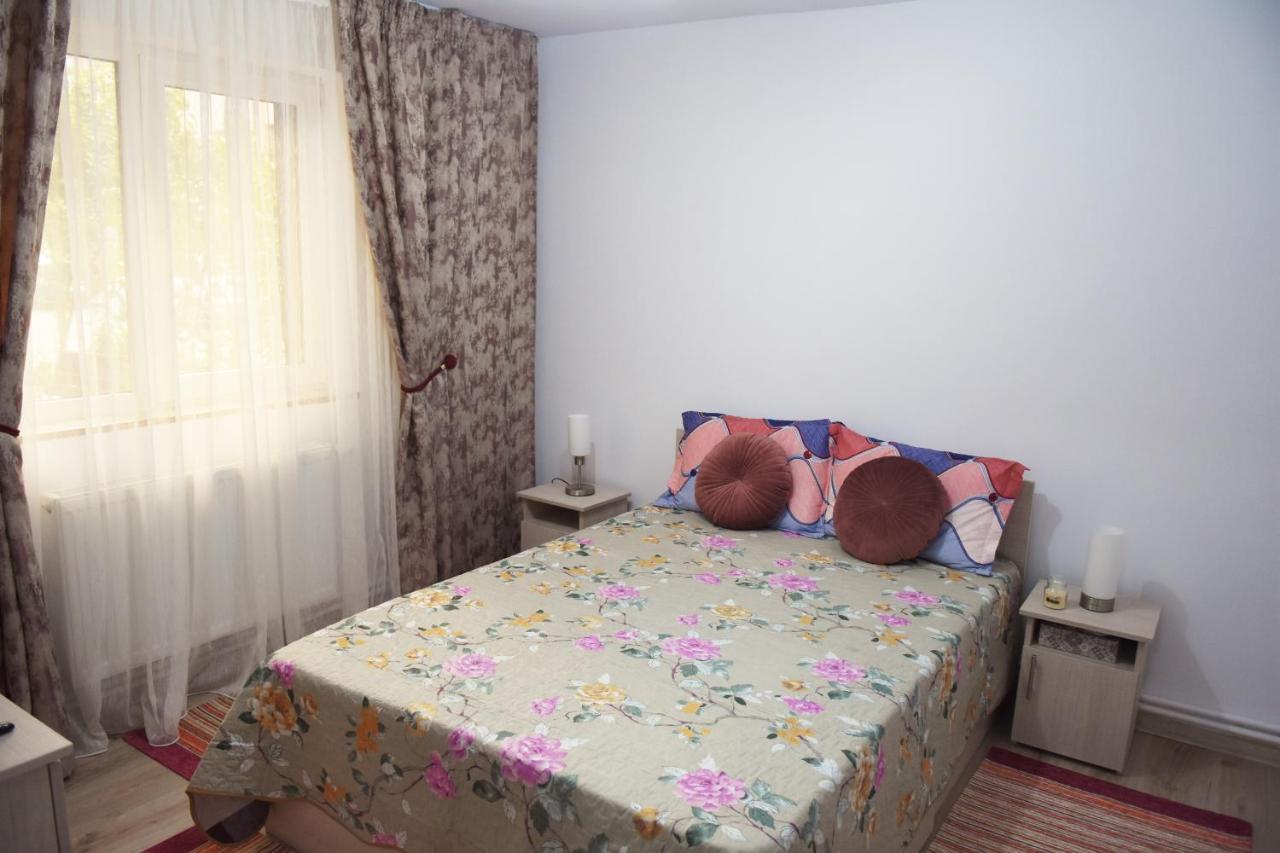 1St Apartment 네호이우 외부 사진