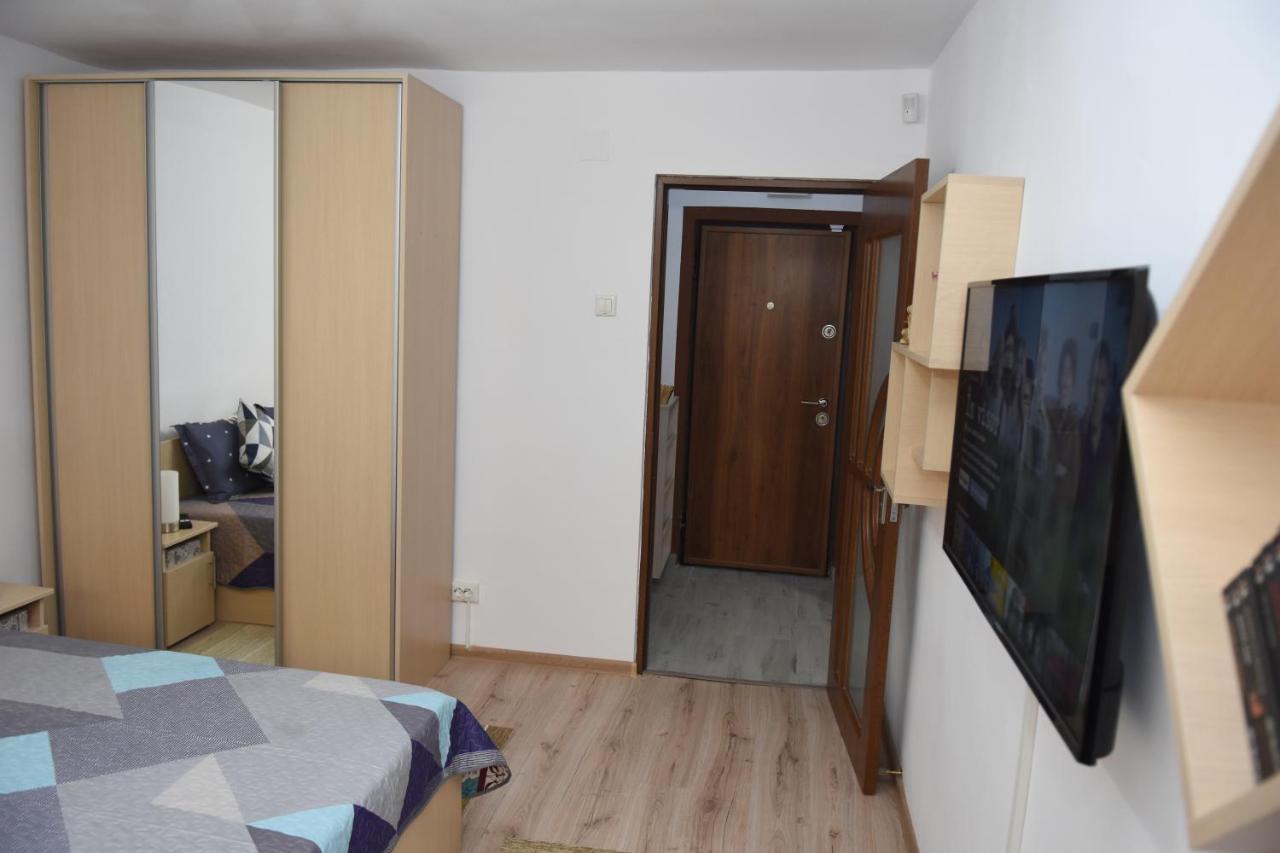 1St Apartment 네호이우 외부 사진