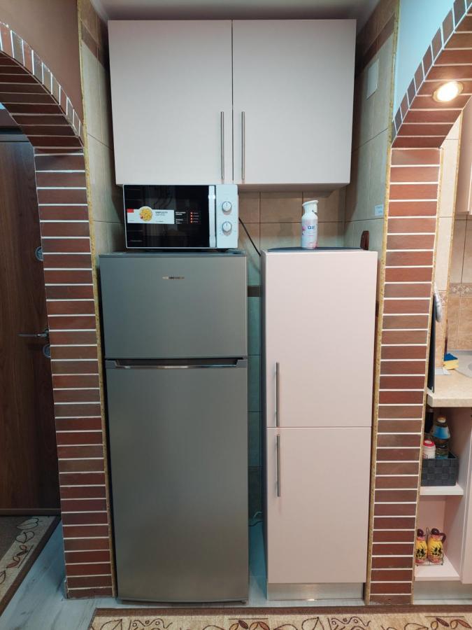 1St Apartment 네호이우 외부 사진